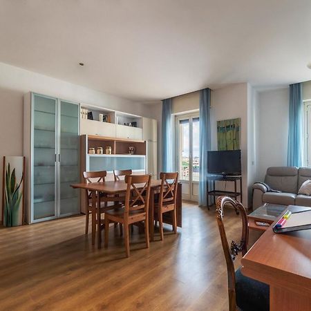 Sunny Apartment Piramide Rome Buitenkant foto