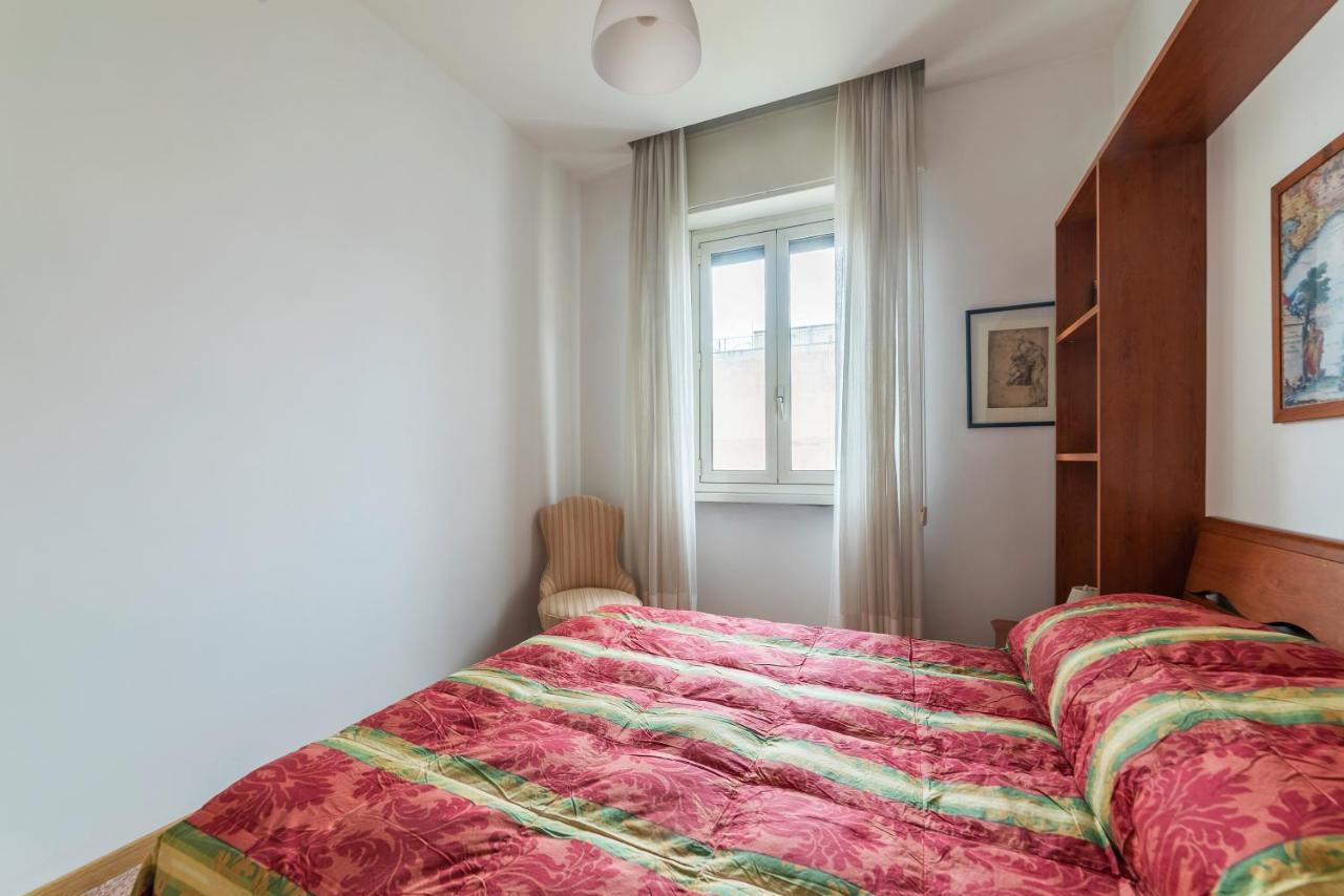 Sunny Apartment Piramide Rome Buitenkant foto