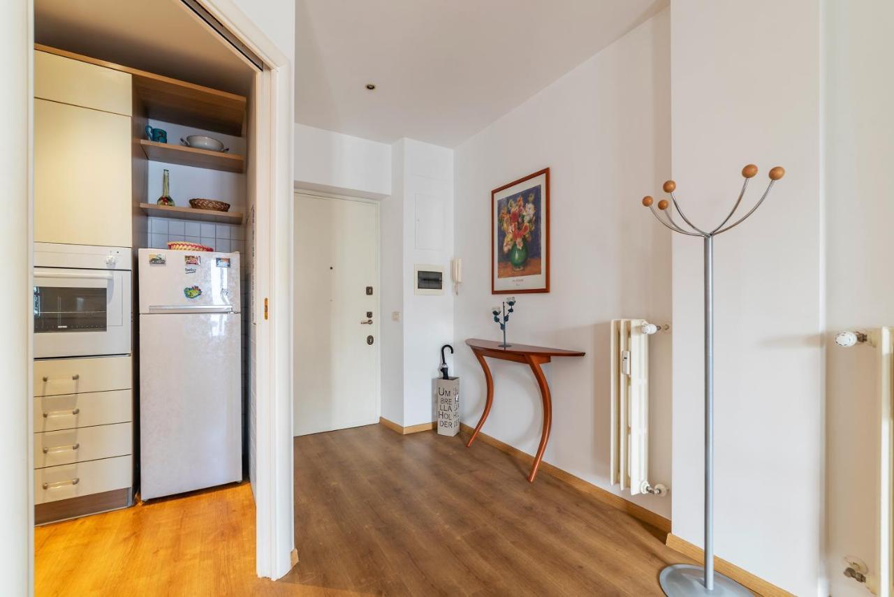 Sunny Apartment Piramide Rome Buitenkant foto