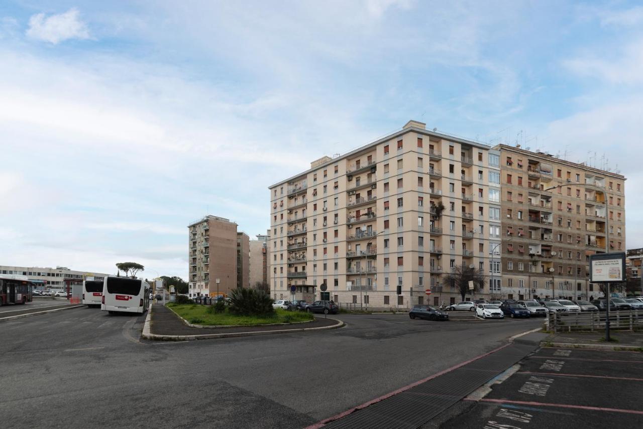 Sunny Apartment Piramide Rome Buitenkant foto